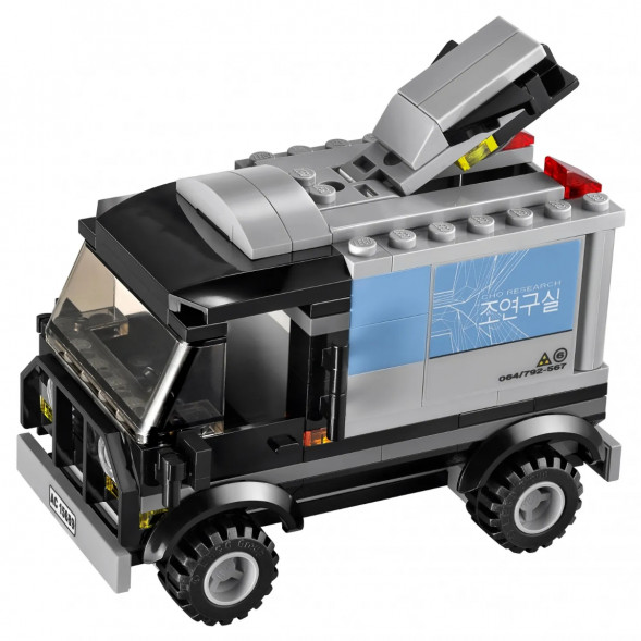 Конструктор LEGO Super Heroes 76032 Погоня на Квинджете Мстителей во Владимире