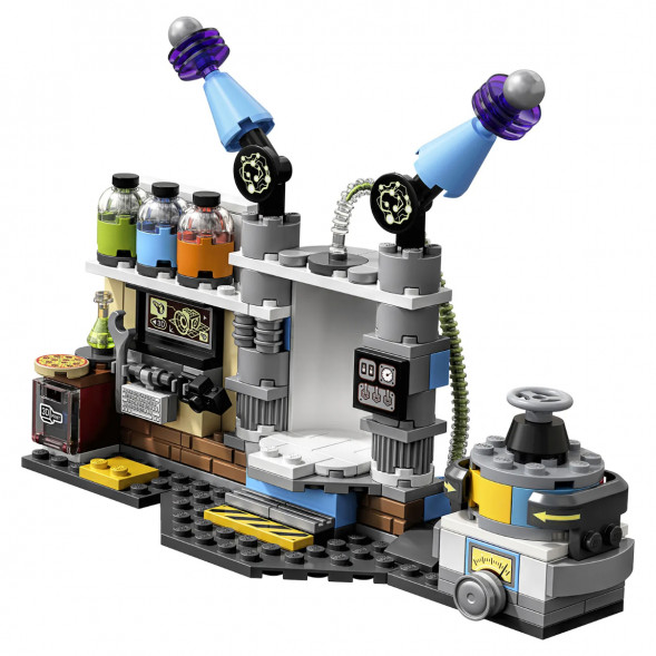 Конструктор LEGO Hidden Side 70418 Лаборатория призраков во Владимире